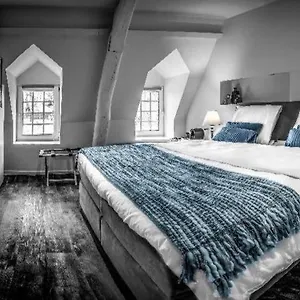 https://don-jon.brusselshotelsbook.com